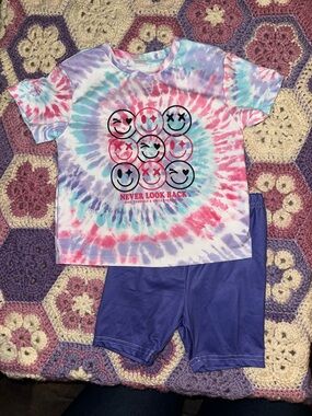 SHEIN Pink Purple Blue Tie-Dye Smiley Print Matching Set